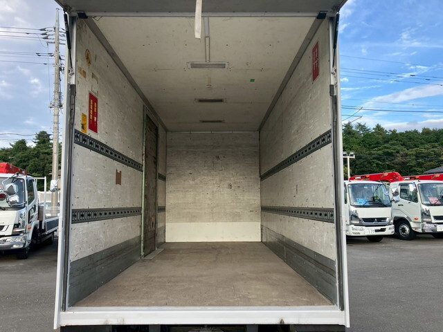 いすゞエルフアルミバン小型（2t・3t）[写真24]