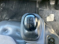 いすゞエルフアルミバン小型（2t・3t）[写真33]