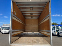 いすゞエルフアルミバン小型（2t・3t）[写真10]