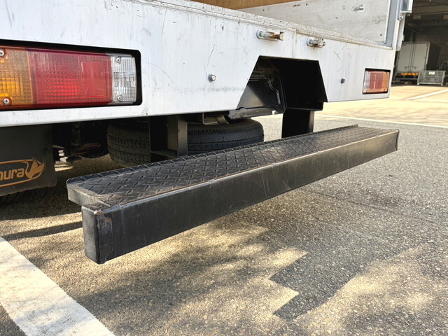 日野デュトロパネルバン小型（2t・3t）[写真18]