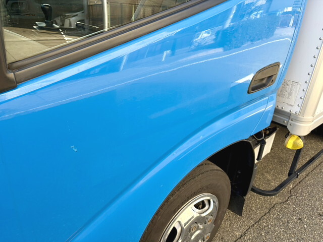 日野デュトロパネルバン小型（2t・3t）[写真34]