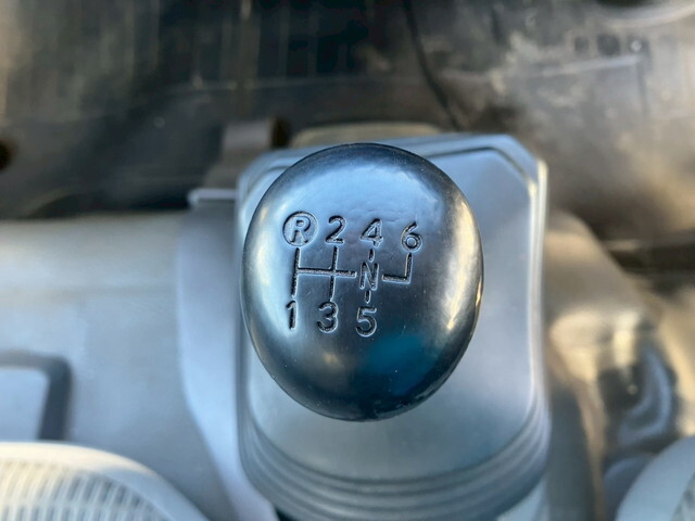 日野デュトロクレーン4段小型（2t・3t）[写真29]