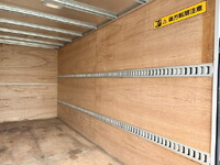 いすゞエルフアルミバン小型（2t・3t）[写真17]