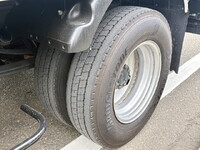 いすゞエルフアルミバン小型（2t・3t）[写真32]