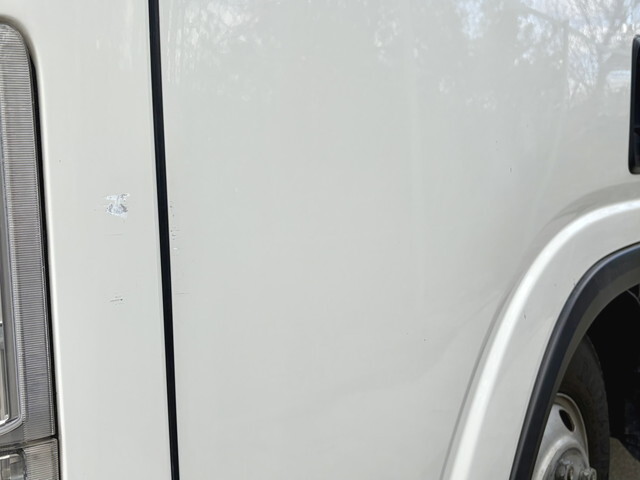 いすゞエルフアルミバン小型（2t・3t）[写真39]