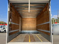 日野デュトロアルミバン小型（2t・3t）[写真12]