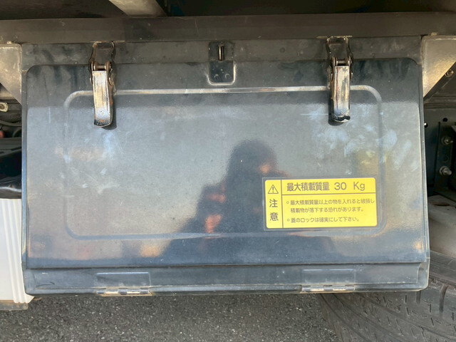 日野デュトロアルミバン小型（2t・3t）[写真36]