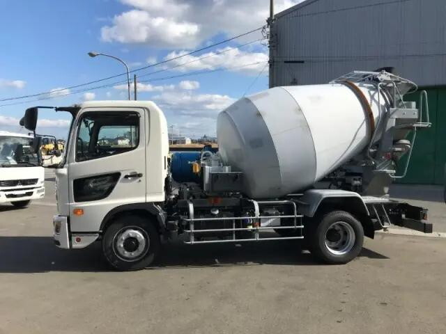 日野レンジャーミキサー車（コンクリートミキサー）増トン（6t・8t）[写真05]