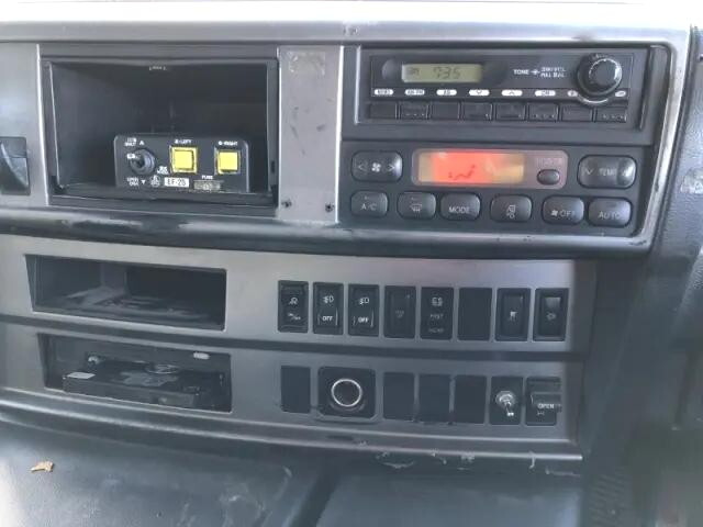 日野プロフィアダンプ大型（10t）[写真10]