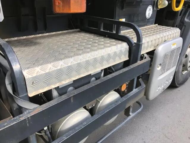 日野プロフィアダンプ大型（10t）[写真20]