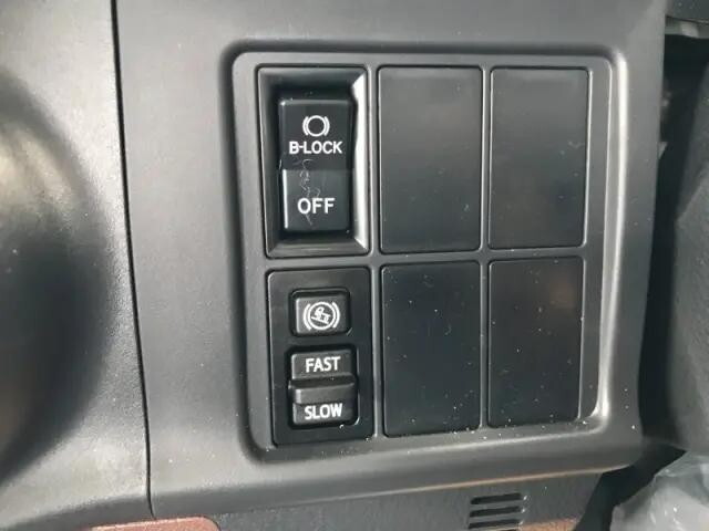 日野レンジャーミキサー車（コンクリートミキサー）増トン（6t・8t）[写真11]