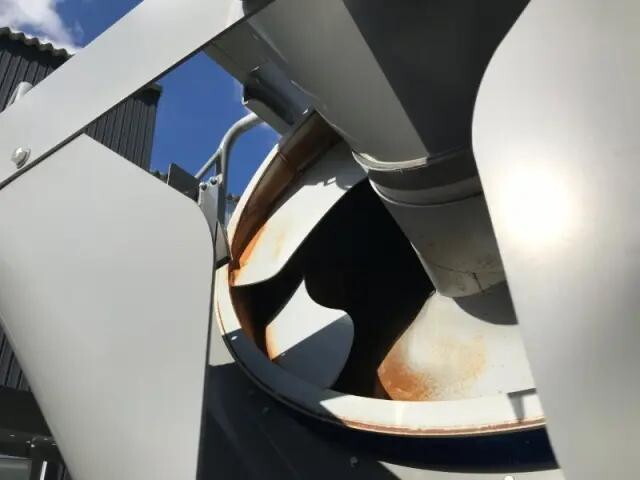 日野レンジャーミキサー車（コンクリートミキサー）増トン（6t・8t）[写真34]