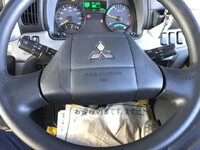 三菱ふそうキャンタークレーン5段小型（2t・3t）[写真11]