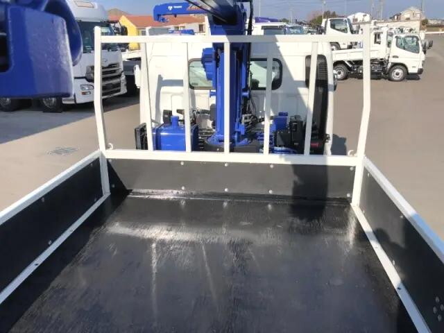 三菱ふそうキャンタークレーン5段小型（2t・3t）[写真21]