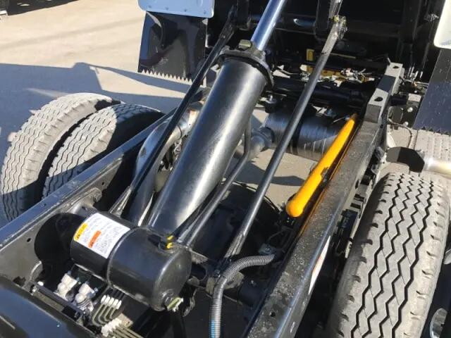 三菱ふそうキャンターダンプ小型（2t・3t）[写真21]