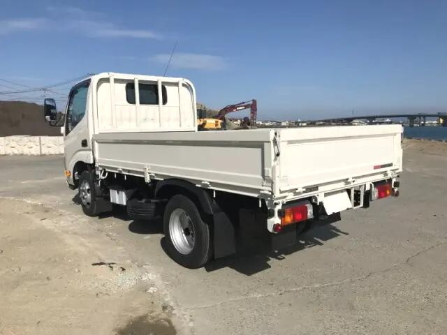 日野デュトロ平ボディ小型（2t・3t）[写真04]