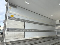 いすゞフォワード冷凍車（冷蔵車）増トン（6t・8t）[写真13]