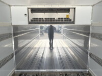 いすゞフォワード冷凍車（冷蔵車）増トン（6t・8t）[写真15]