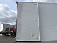 いすゞフォワード冷凍車（冷蔵車）増トン（6t・8t）[写真17]