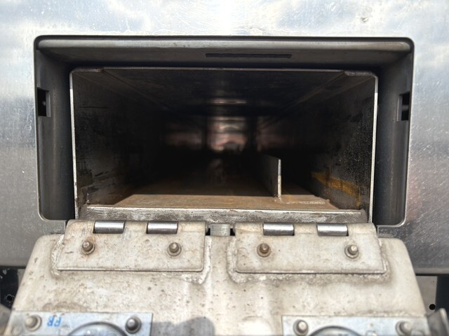 いすゞフォワード冷凍車（冷蔵車）増トン（6t・8t）[写真18]