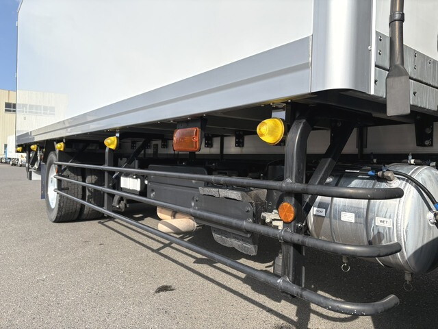 いすゞフォワード冷凍車（冷蔵車）増トン（6t・8t）[写真19]