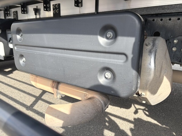 いすゞフォワード冷凍車（冷蔵車）増トン（6t・8t）[写真22]