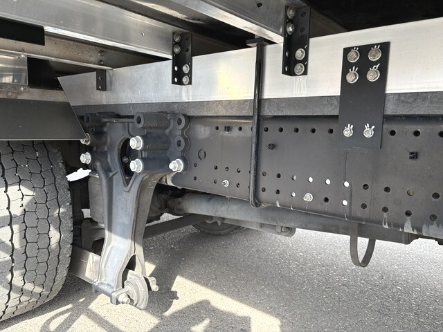 いすゞフォワード冷凍車（冷蔵車）増トン（6t・8t）[写真25]