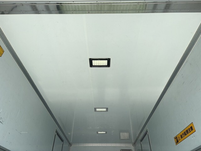 日野デュトロ保冷バン小型（2t・3t）[写真12]