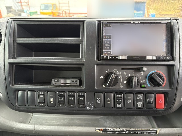 日野デュトロ保冷バン小型（2t・3t）[写真33]