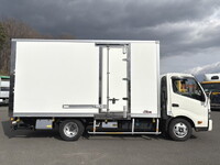 日野デュトロ保冷バン小型（2t・3t）[写真06]