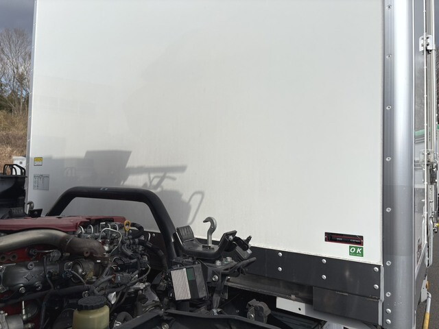 日野デュトロ保冷バン小型（2t・3t）[写真09]