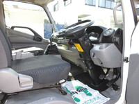 日野デュトロアルミバン小型（2t・3t）[写真19]