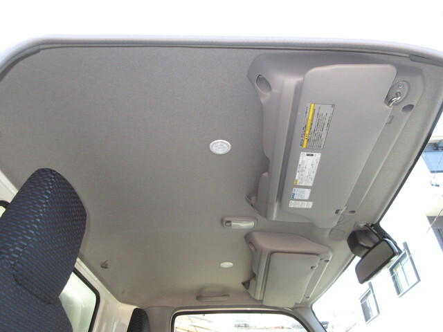 日野デュトロアルミバン小型（2t・3t）[写真21]