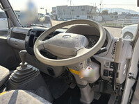 トヨタダイナコンテナ専用車小型（2t・3t）[写真10]