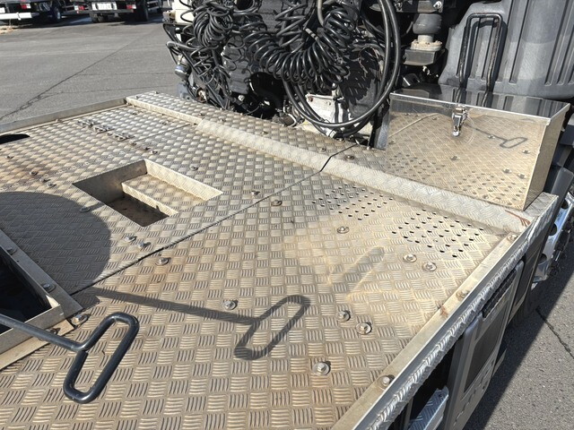 日野プロフィアトレーラーヘッド（トラクターヘッド）大型（10t）[写真10]