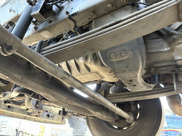 日野プロフィアトレーラーヘッド（トラクターヘッド）大型（10t）[写真18]