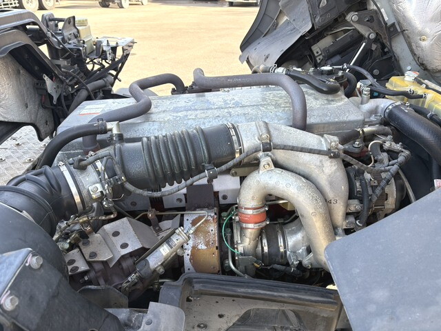 日野プロフィアトレーラーヘッド（トラクターヘッド）大型（10t）[写真25]