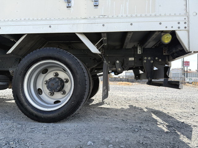 いすゞエルフパネルバン小型（2t・3t）[写真23]