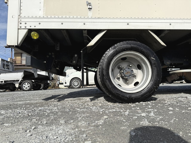 いすゞエルフパネルバン小型（2t・3t）[写真26]