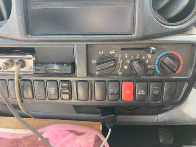 日野デュトロコンクリートポンプ車小型（2t・3t）[写真33]