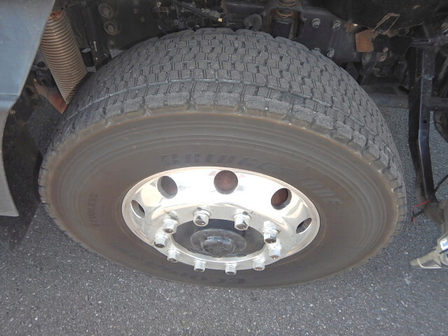 三菱ふそうスーパーグレートダンプ大型（10t）[写真16]