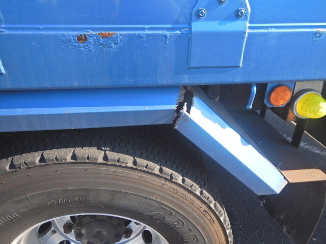 三菱ふそうスーパーグレートダンプ大型（10t）[写真33]