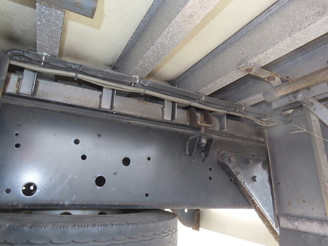 いすゞギガ冷凍車（冷蔵車）大型（10t）[写真12]