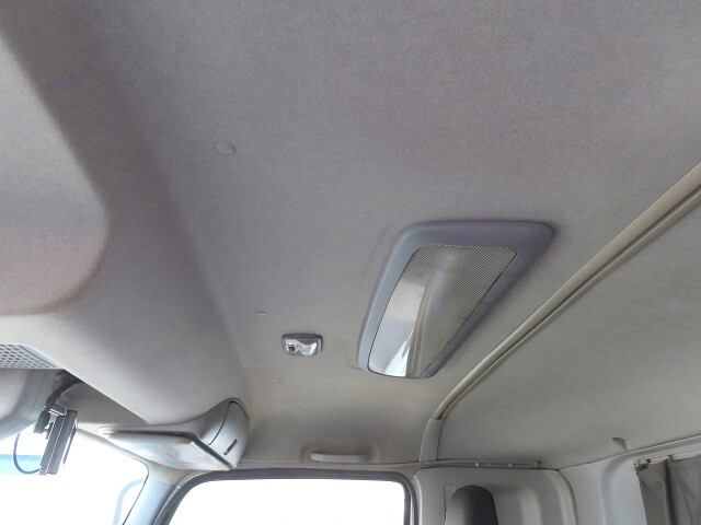 いすゞギガ冷凍車（冷蔵車）大型（10t）[写真22]