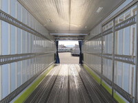 いすゞギガ冷凍車（冷蔵車）大型（10t）[写真34]