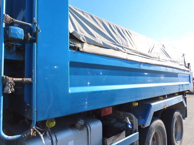 いすゞギガダンプ大型（10t）[写真25]