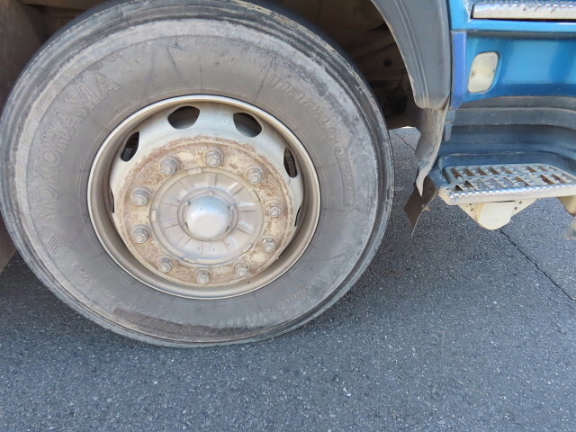 いすゞギガダンプ大型（10t）[写真33]