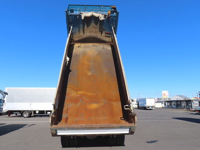 いすゞギガダンプ大型（10t）[写真06]