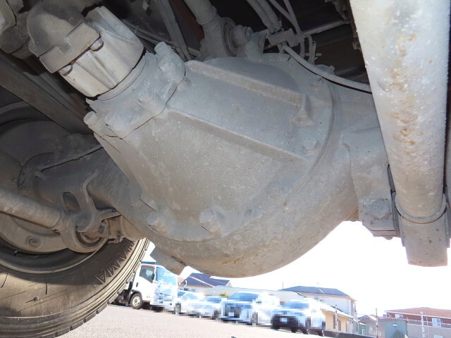 いすゞギガダンプ大型（10t）[写真09]