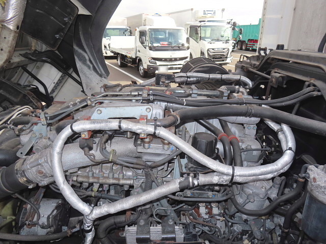 いすゞギガ冷凍車（冷蔵車）大型（10t）[写真16]